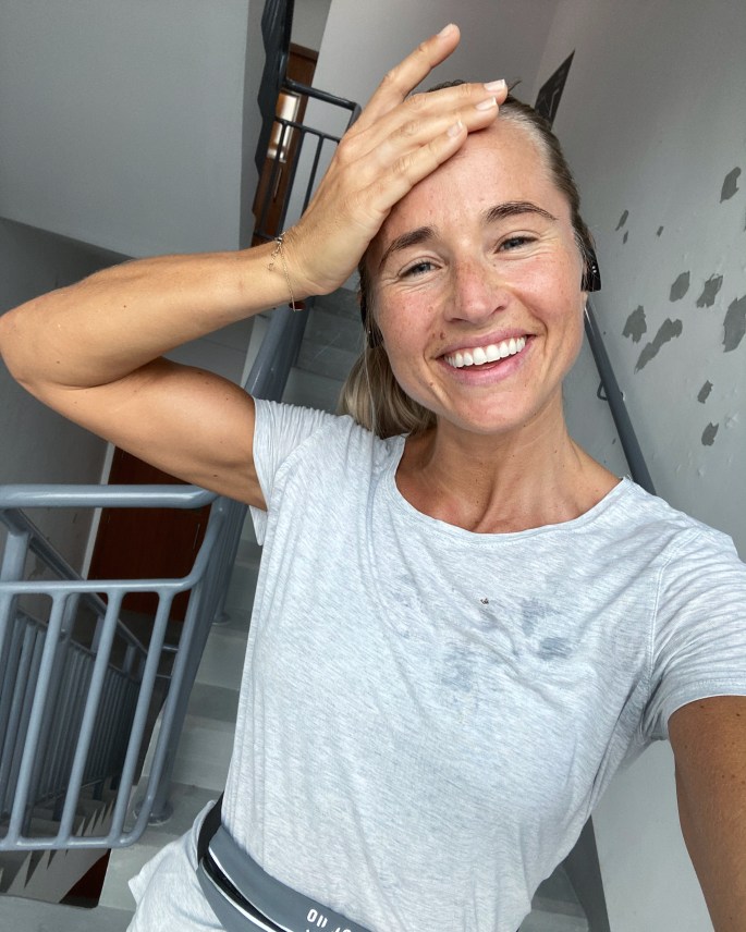 FBB4E7F3-56E6-48CA-9FDD-FD6488087E65